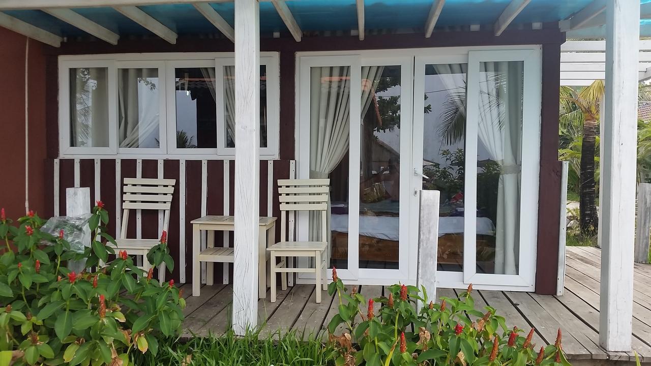 Coastal Village Beach Resort דואונג דונג מראה חיצוני תמונה